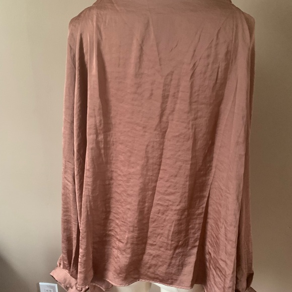 Top - Picture 2 of 3